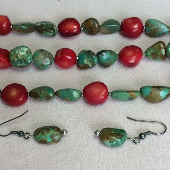 FINAL SALE PRICE Costume Turquoise Necklace, Bracelet & ER Set - Picture 3 of 6